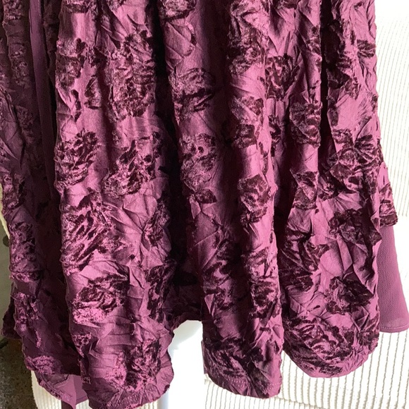 Simply Vera Vera Wang Sleeveless Burgundy Dress - Picture 4 of 12